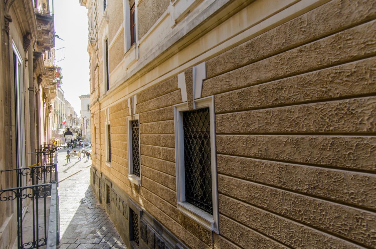 Ortigia Bed And Breakfast Syrakus Exterior foto